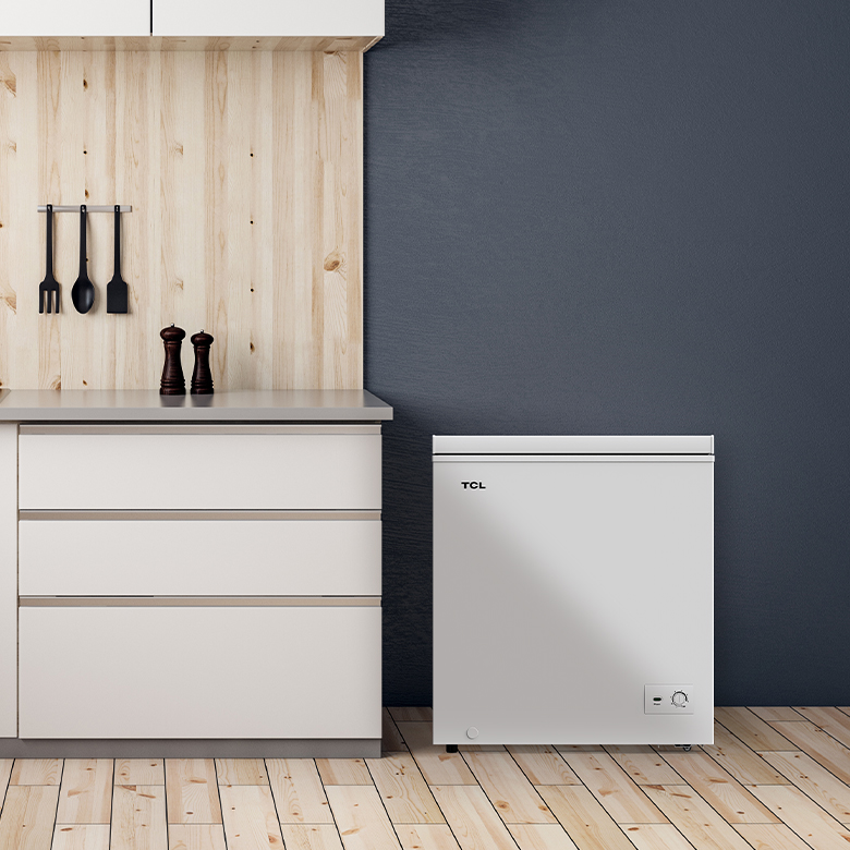 TCL CF053W, White 5.0 Cu. Ft. Chest Freezer | TCL USA